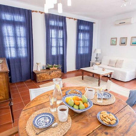 Eirinaki House Apartment Patmos Town ภายนอก รูปภาพ